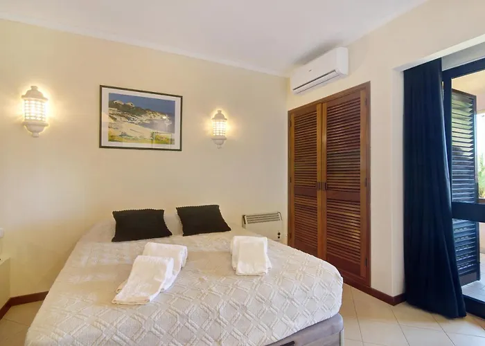 Belavista House Apartment *